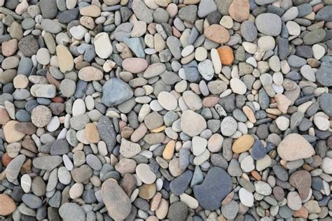How to say pebble in Filipino .